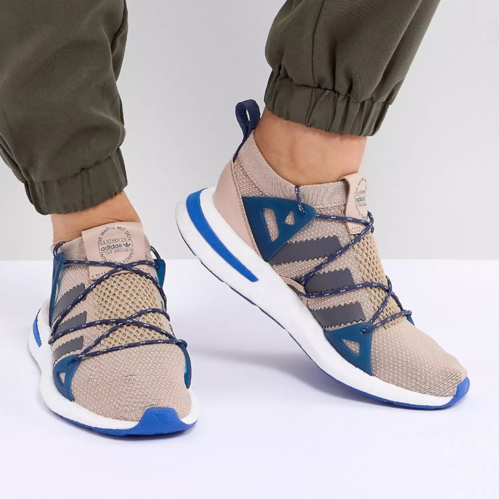 ADIDAS - adidas Originals Arkyn Sneakers In Pink and Blue - 7.5